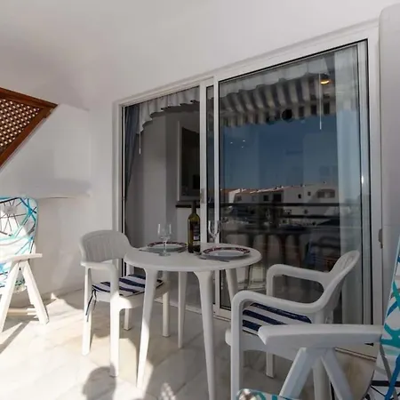 Club Atlantis 120 - With Sea And Pool View アパート アデヘ